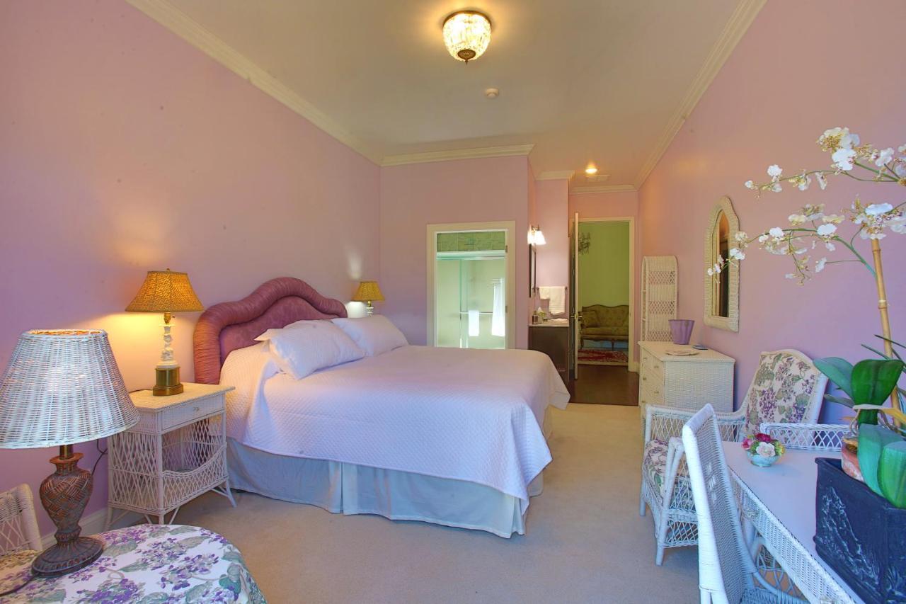 Inntiquity, A Country Inn Logansport Bagian luar foto