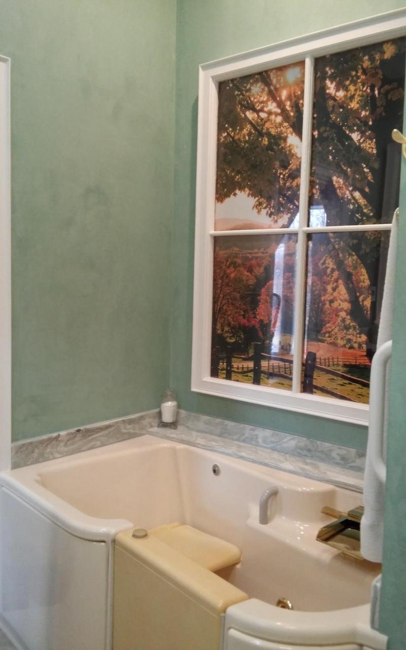 Inntiquity, A Country Inn Logansport Bagian luar foto