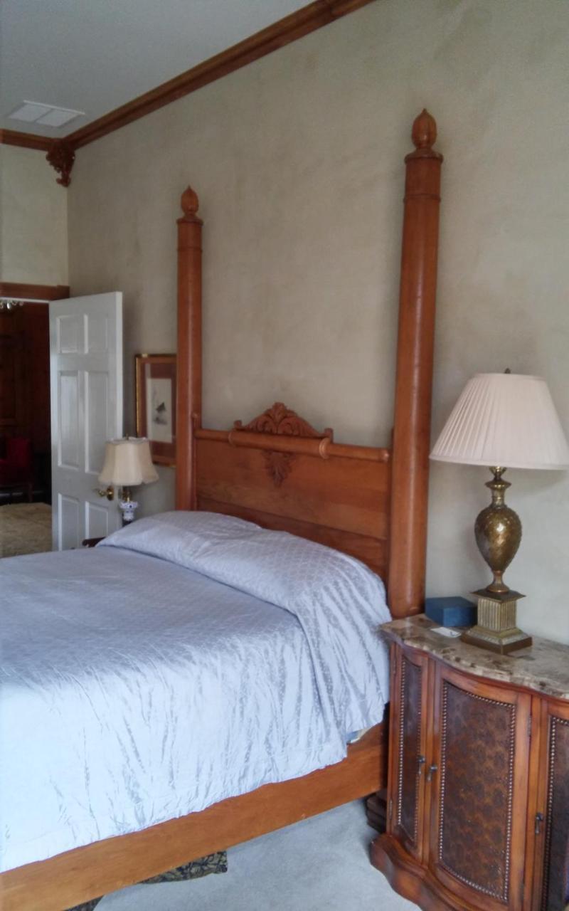 Inntiquity, A Country Inn Logansport Bagian luar foto